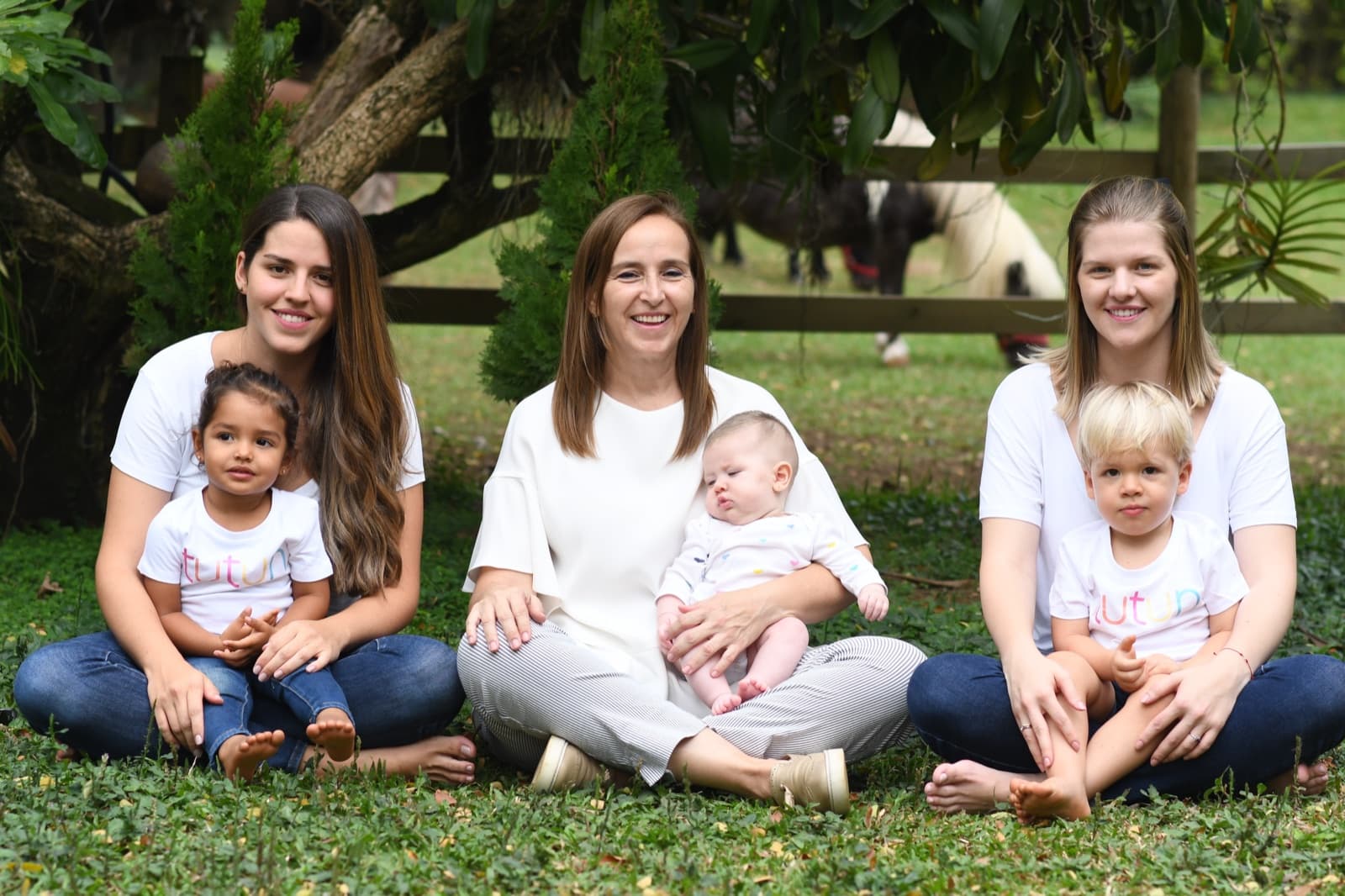 Las fundadoras de TUTUN
